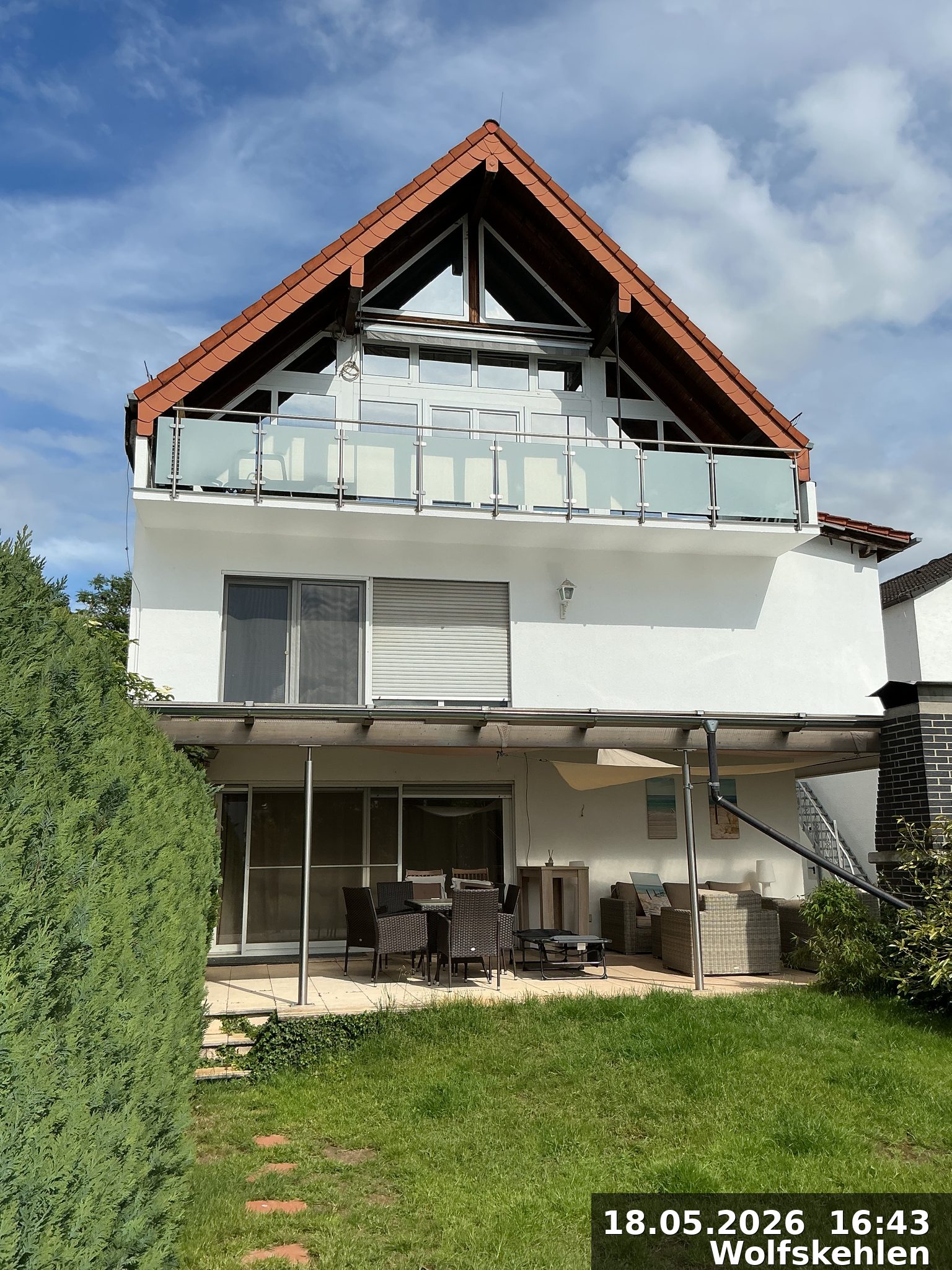 Riedstadt Wolfskehlen – Balkon und Fensterfront mit Hitzeschutzfolie Montage