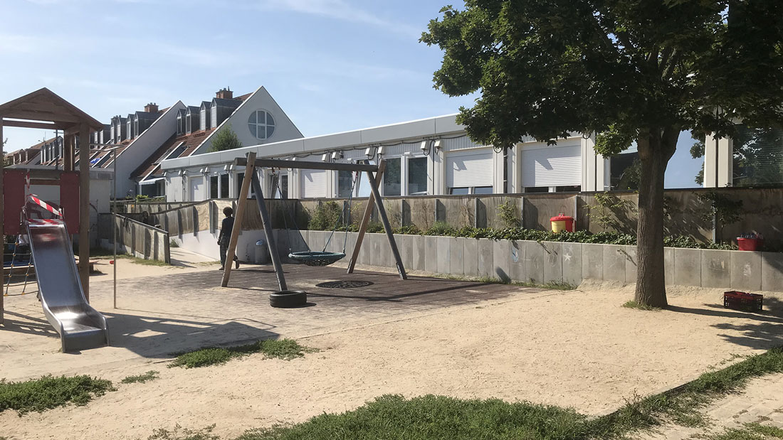 Sonnenschutzfolie für Kindergarten in Mainz – Hitzeschutz für Kinder